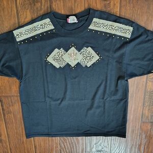 Chic Black Tee with Leopard Print Accents